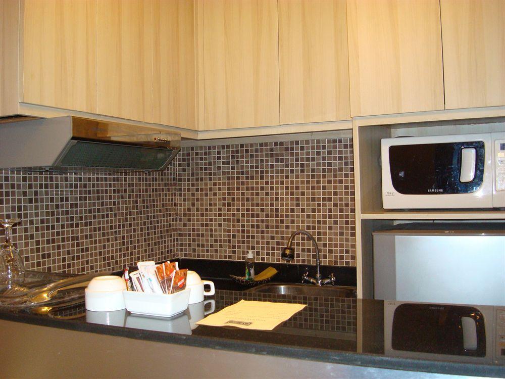 Ap Suite Apartment Kuta Lombok Eksteriør bilde