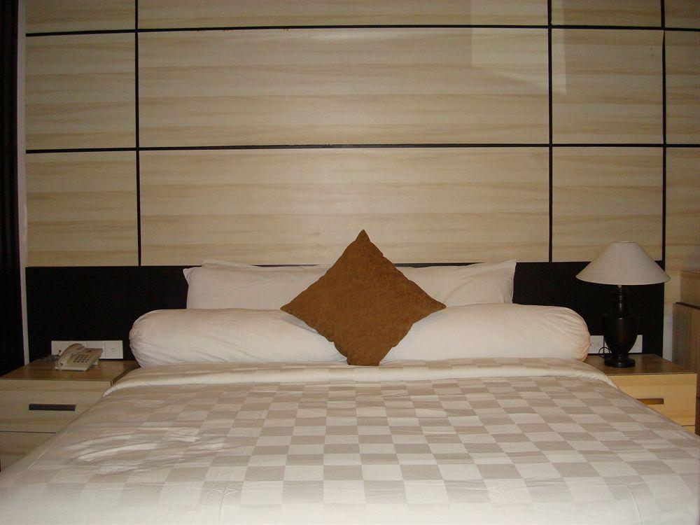 Ap Suite Apartment Kuta Lombok Eksteriør bilde