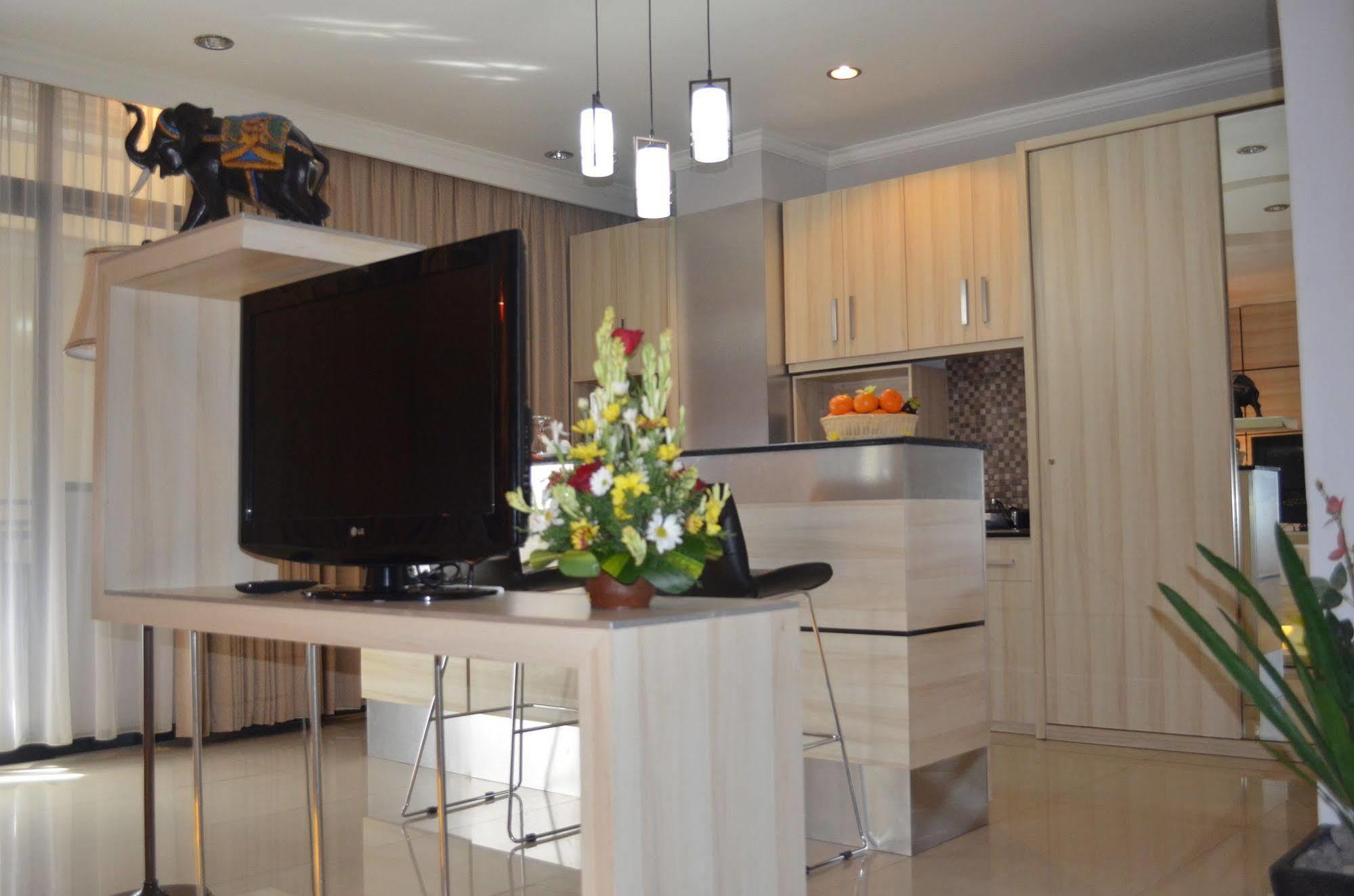 Ap Suite Apartment Kuta Lombok Eksteriør bilde